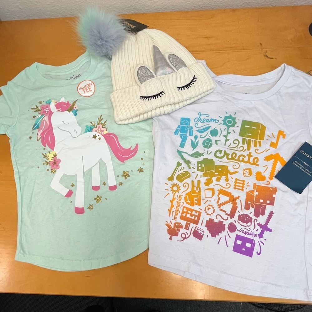 Kids bundle size 4T: 2 tops + unicorn beanie hat 🦄✨ New